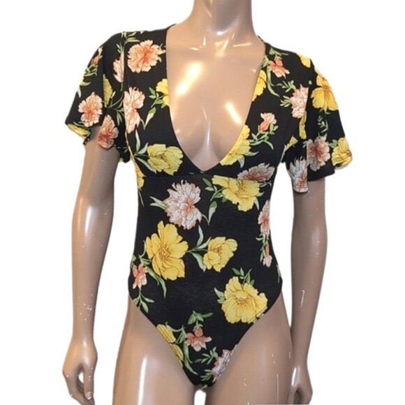 3/$20 Revamped Floral Bodysuit Plunge Vneck Short Flutter Sleeve Black Top Thong - Picture 1 of 12